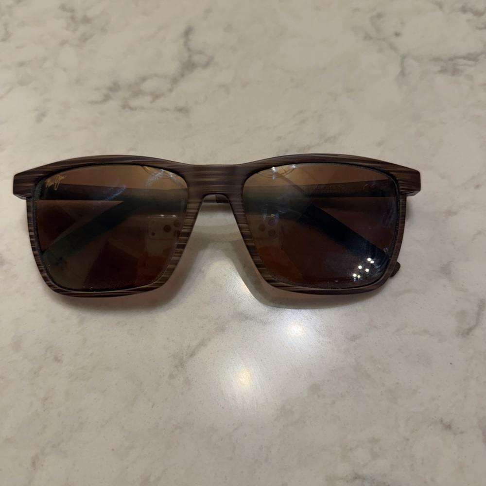Maui Jim 875 One Way Sunglasses 10 HCL Brown Stripe Men’s Sunglasses